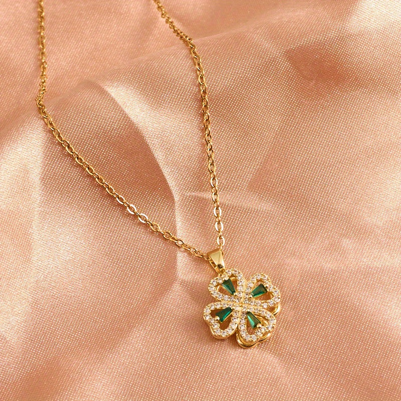Rotatable Green Clover Pendant Necklace
