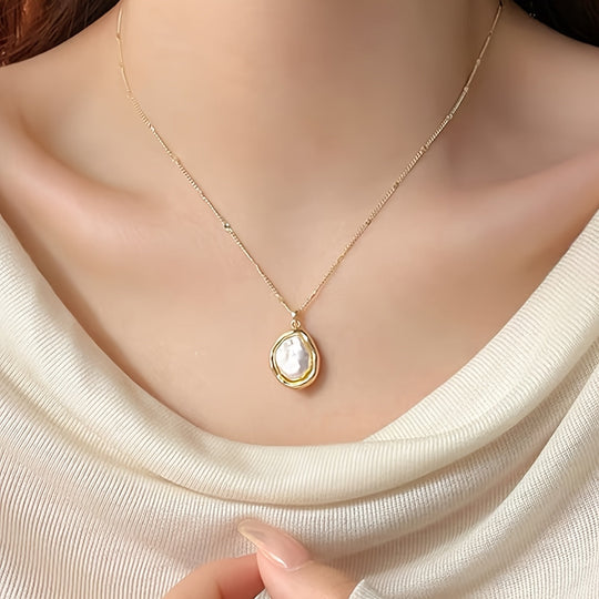 Elegant Imitation Pearl Pendant Necklace