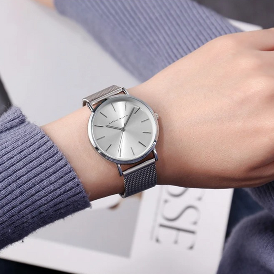 Elegant Steel Strap Fashion Watch