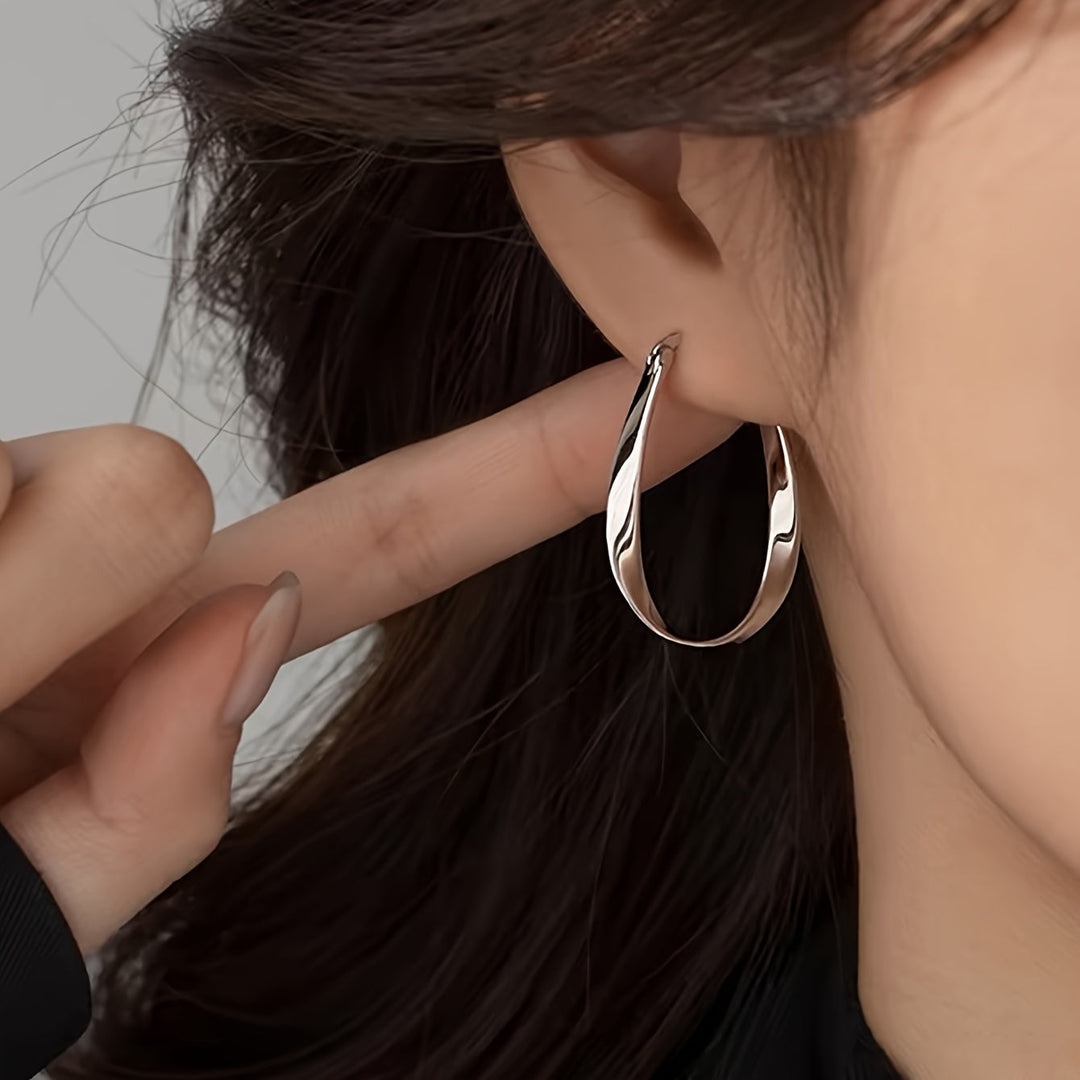 Fashionable Circular Earrings