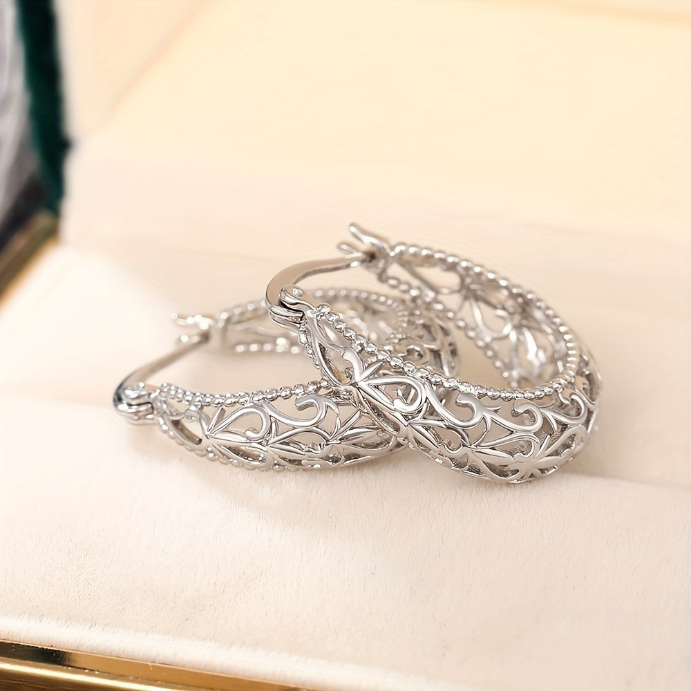 Chic Hollow Pattern Earrings Women