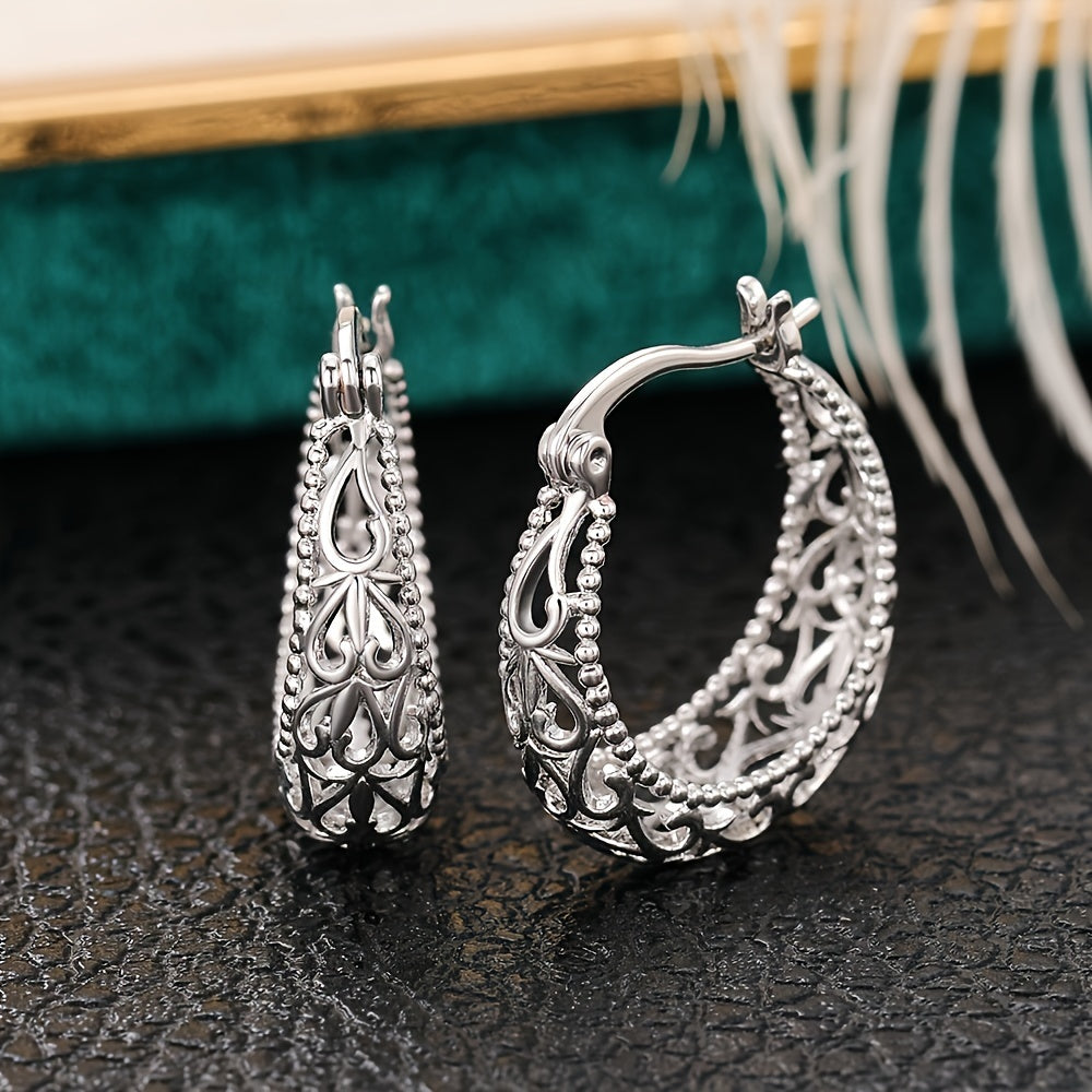 Chic Hollow Pattern Earrings Women