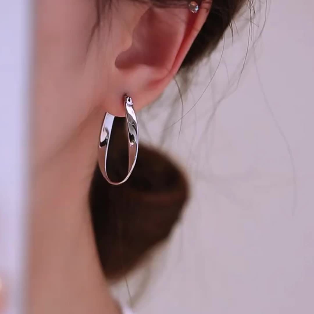 Fashionable Circular Earrings