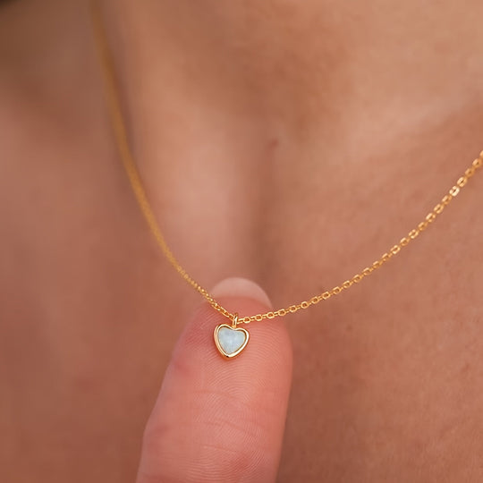 Simple Heart-Shaped Pendant Necklace