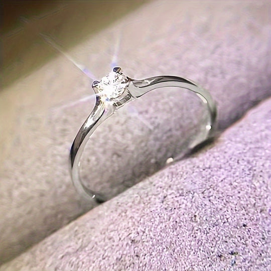 Inlaid White Zirconia Silver Ring
